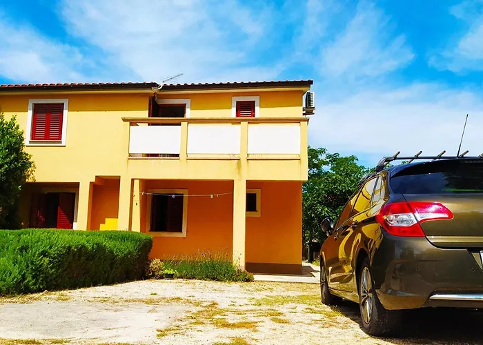 Apartment Lucica 2 Vir